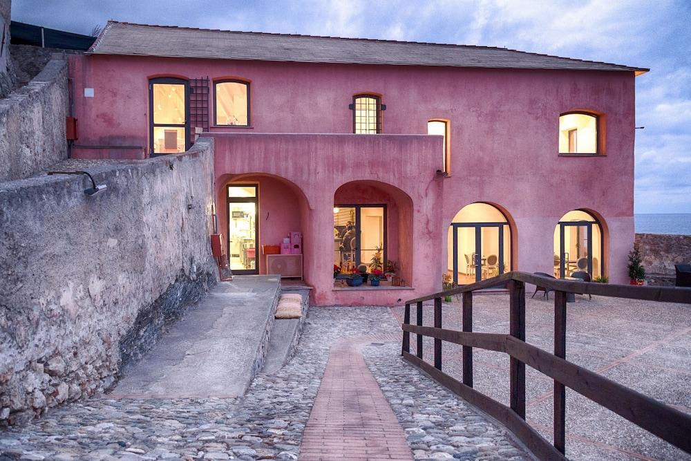 Locanda La Fortezza Finale Ligure Eksteriør billede